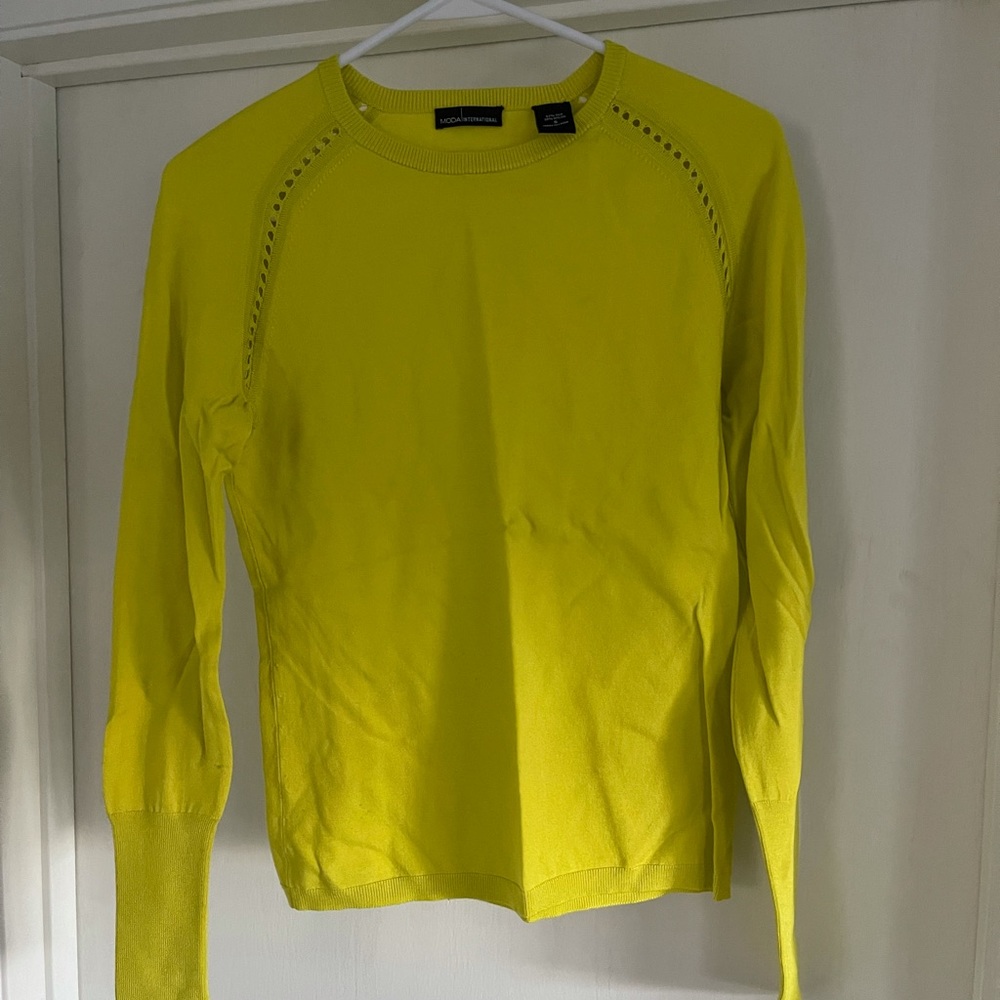 Crew neck light sweater